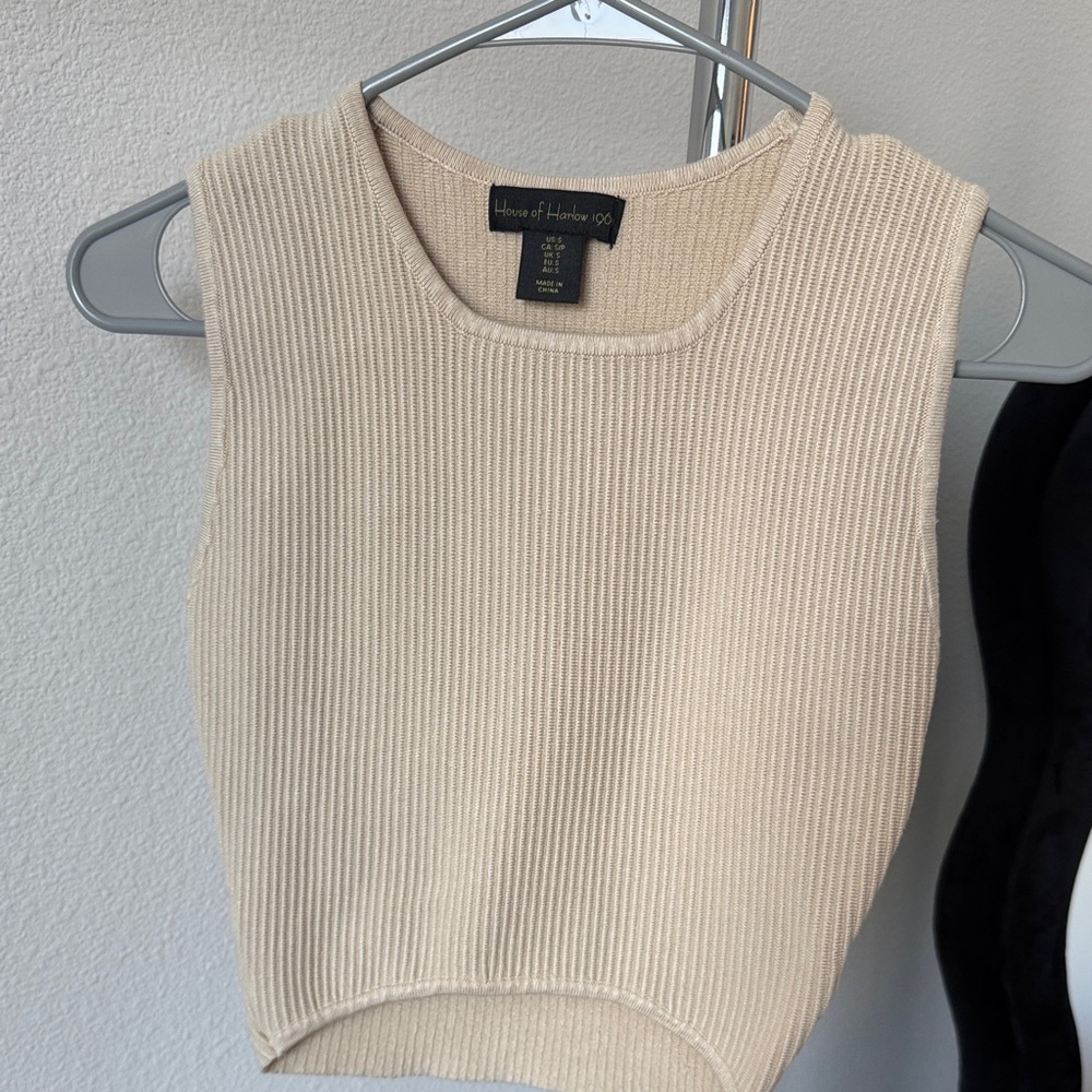 House of Harlow 1960 Beige Ribbed Tank Top